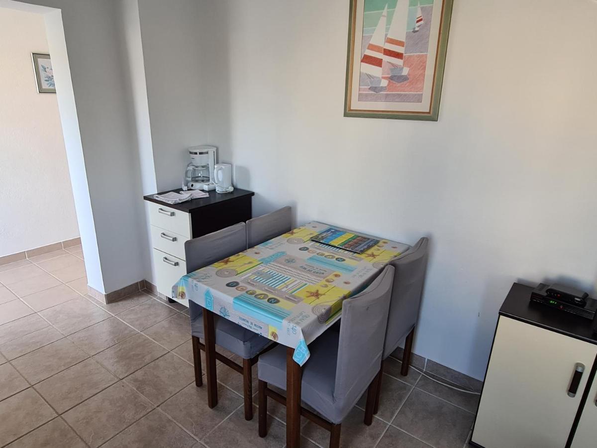 Seaside Apartments With A Swimming Pool Barbat, Rab - 4951 Barbat na Rabu Eksteriør billede
